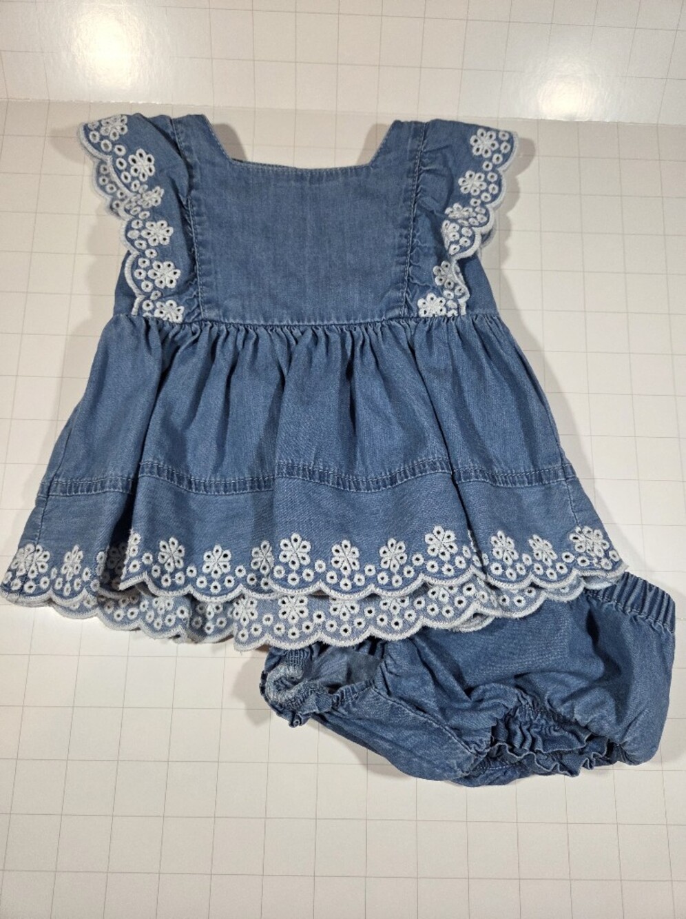 Baby GAP Denim Baby Dress & Bloomers 6-9m